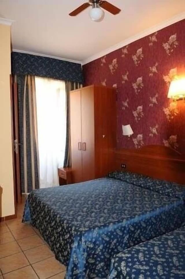 Double or Twin Room, Private Bathroom