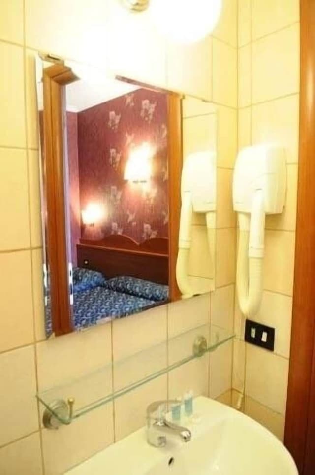 Double or Twin Room, Private Bathroom