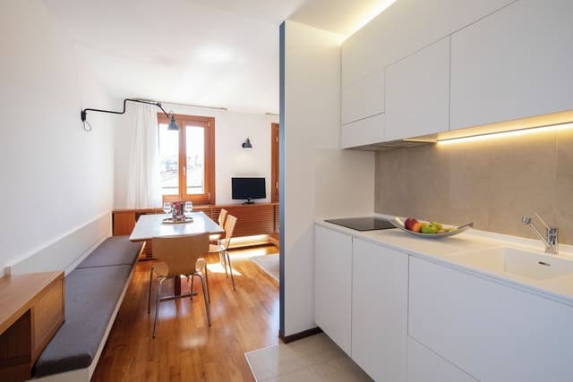 Deluxe Apartment (2 - 4 People)