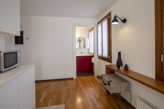 Deluxe Apartment (2 - 4 People)