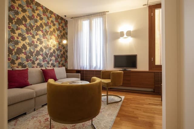 Classic Apartment (2 - 4 People)