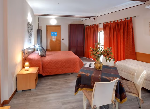 Comfort Quadruple Room