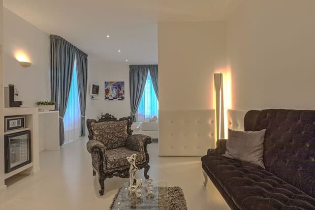 Honeymoon Suite, Balcony, City View