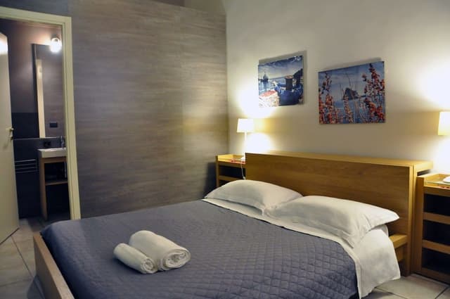 Double Room with Private External Bathroom