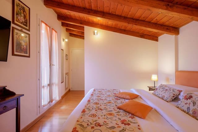 Comfort Double or Twin Room