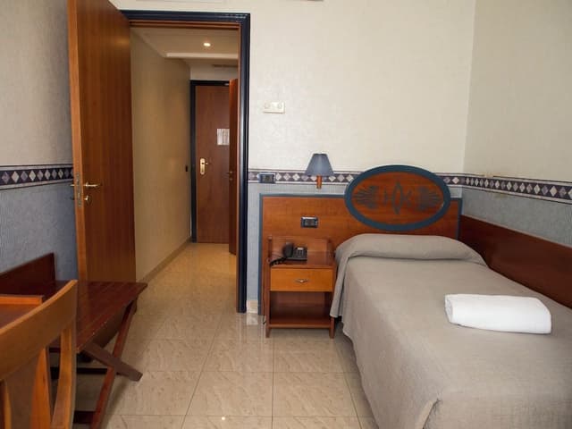 Single Room, 1 Twin Bed, City View