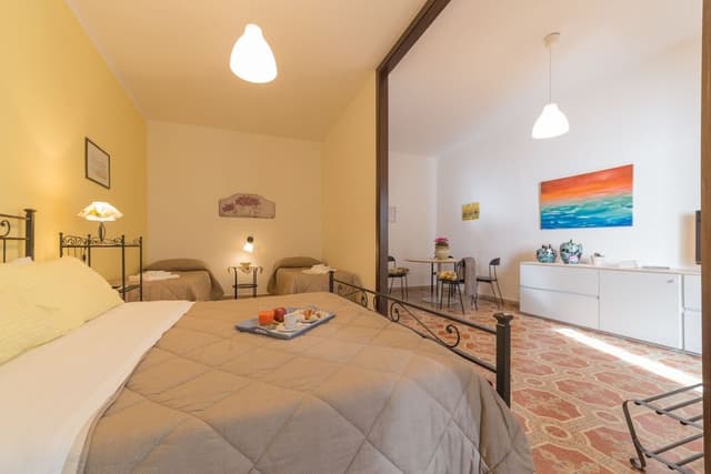 Panoramic Quadruple Room, City View