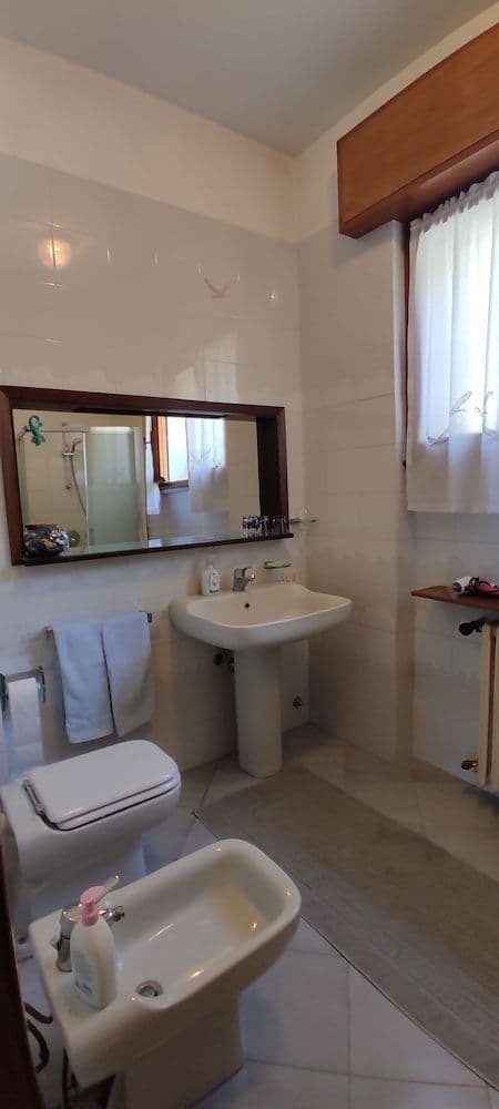 Triple Room, Shared Bathroom