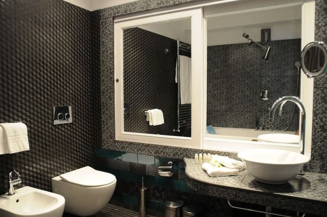Deluxe Double Room, 1 King Bed, Balcony, Sea Facing