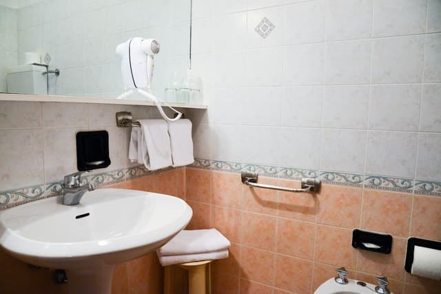 Economy Triple Room