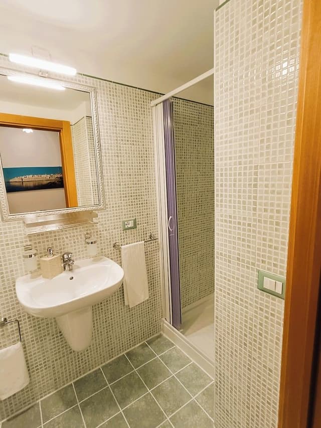 Room, Private Bathroom