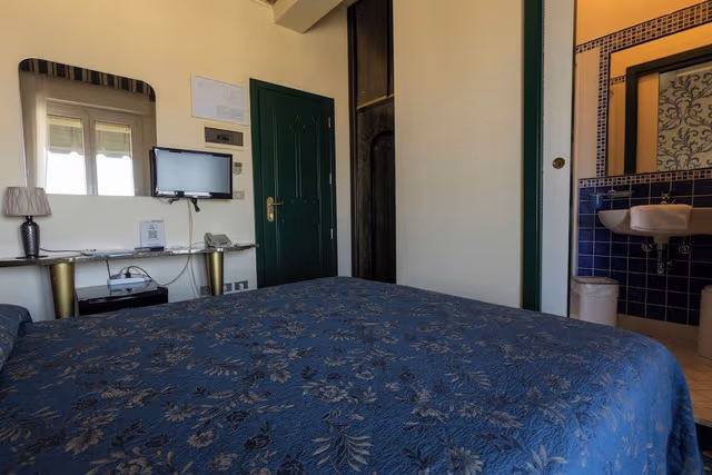 Deluxe Double Room, 1 Double Bed, Balcony, Beach View