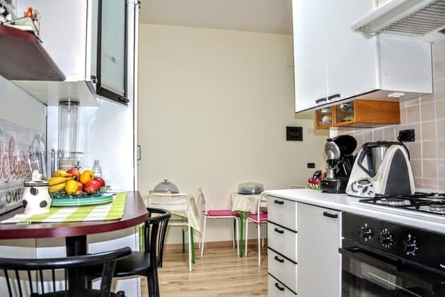 Classic Double Room, 1 Bedroom, Private Bathroom, City View