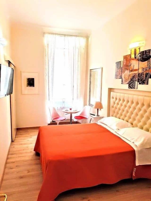 Classic Double Room, 1 Bedroom, Private Bathroom, City View