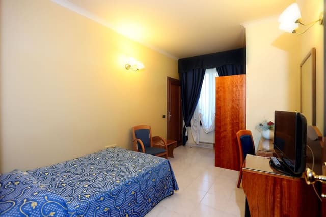 Double Room Single Use