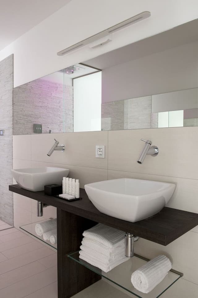 Luxury Apartment, Jetted Tub