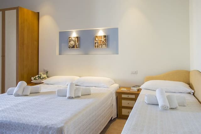 Triple Room, Balcony