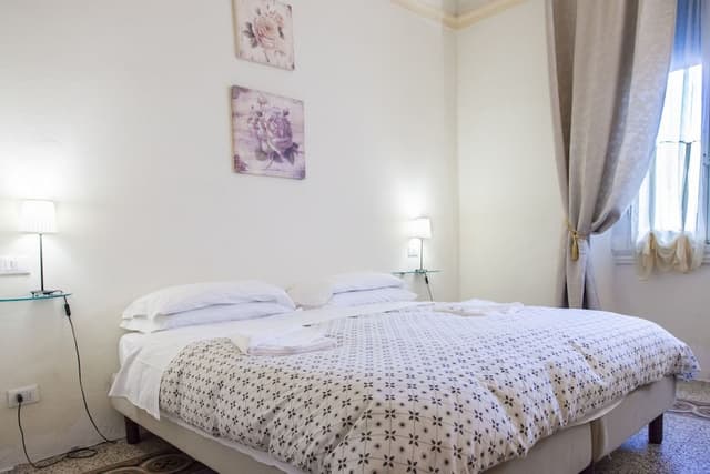 Double or Twin Room, Shared Bathroom