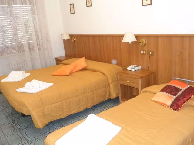 Triple Room