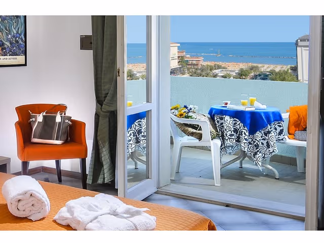 Standard Quadruple Room, Sea View