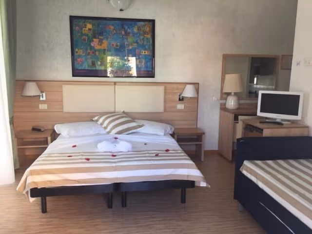 Standard Quadruple Room, Sea View
