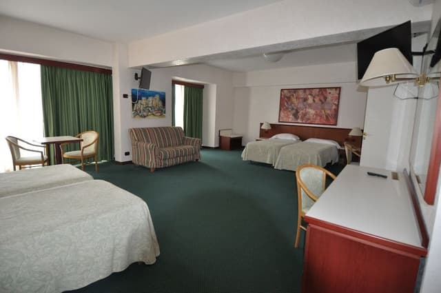 Family Quadruple Room, 1 Bedroom, Garden View