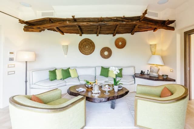 Suite (Pool Suite)
