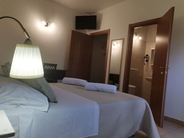 Classic Triple Room, Garden View