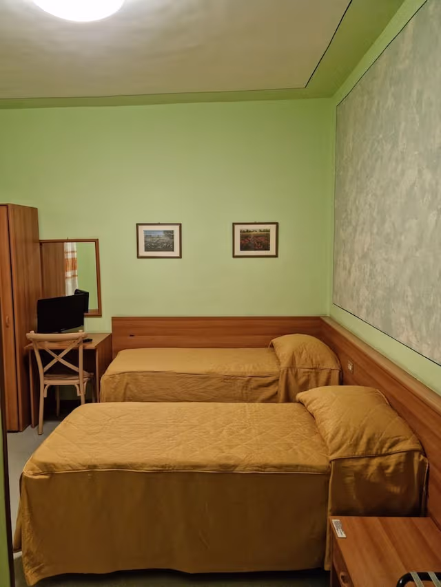Economy Twin Room