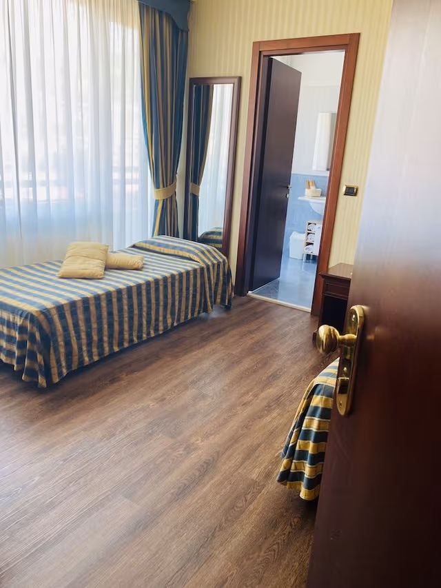 Comfort Triple Room