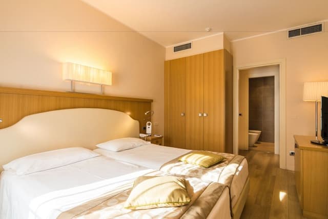Classic Double Room (Plus)