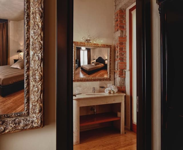 Junior Suite with Balcony
