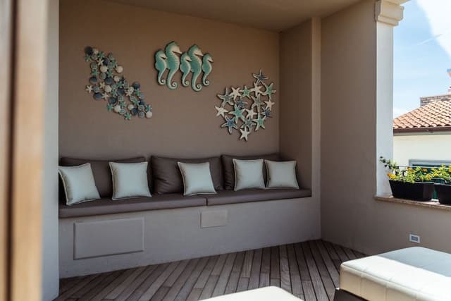 Luxury Suite, with hot tub and sauna