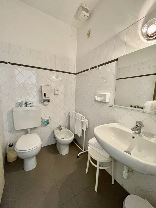 Classic Double or Twin Room, Non Smoking, Corner