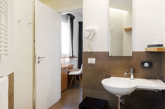 Deluxe room with double bed or 2 single beds with balcony