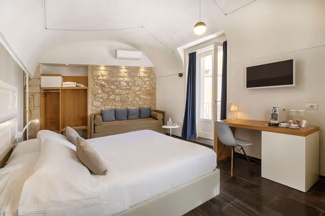 Junior Suite with balcony