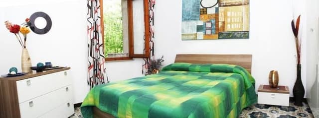 Basic Double Room, Shared Bathroom