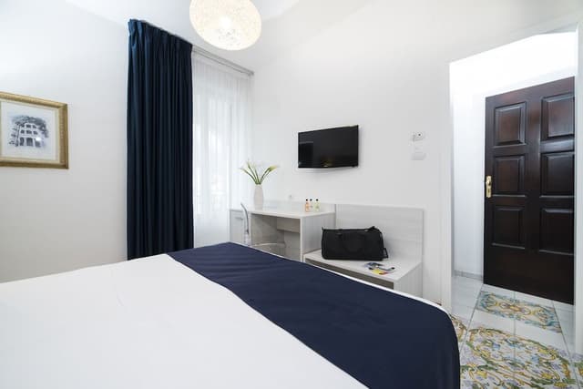 Deluxe Room, Partial Sea View