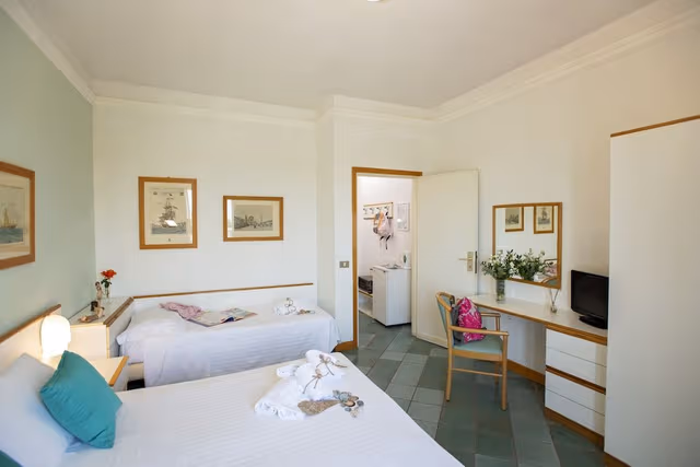 Triple Room