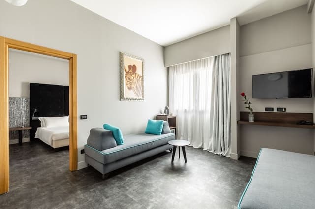 Classic Suite (SUITE SILVER)