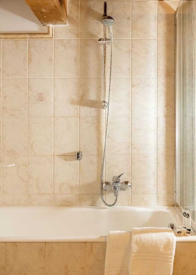 Superior Penthouse, 2 Bedrooms, Lake View