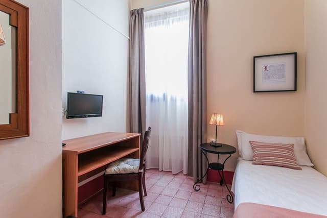 Comfort Single Room