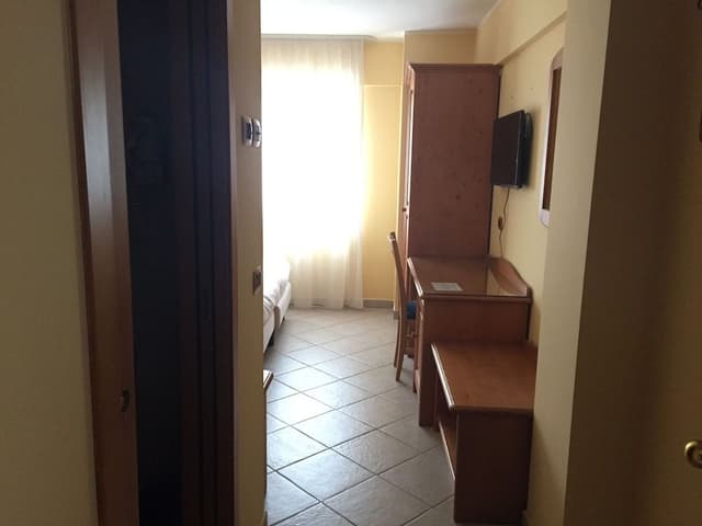 Double room with window