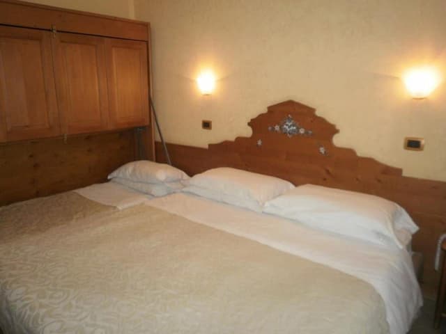 Triple Room with window