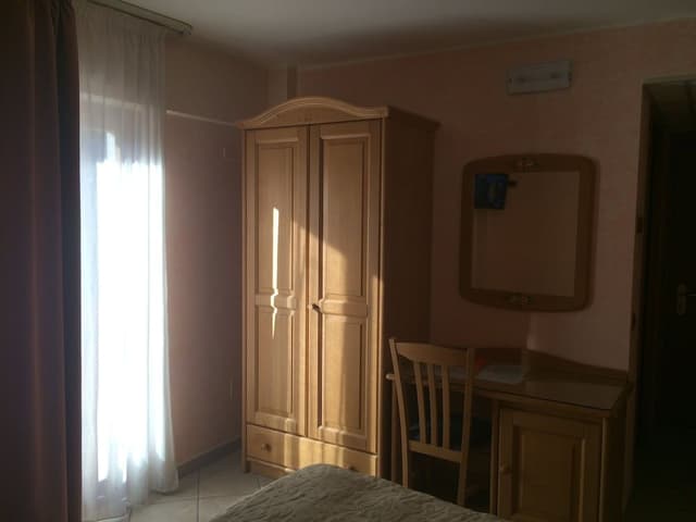 Double room with window