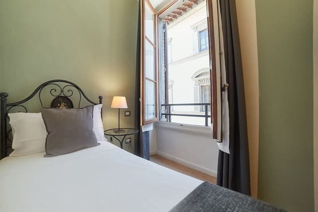 Single Room, 1 Twin Bed, Ensuite, City View (Vista Duomo)