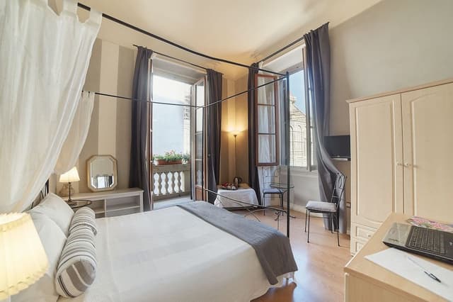 Deluxe Double Room, Non Smoking, Ensuite (Vista Duomo)