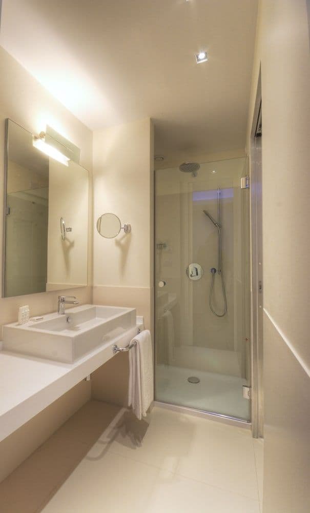 Standard Double Room (From Ground to 4th Floor)