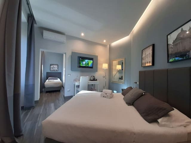 Triple Room