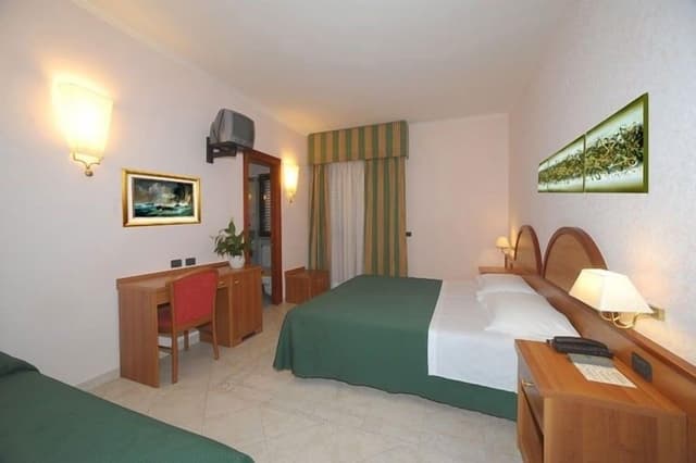 Triple Room